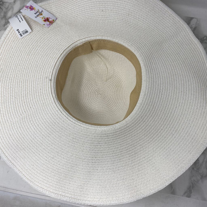 WOMEN'S HAT white