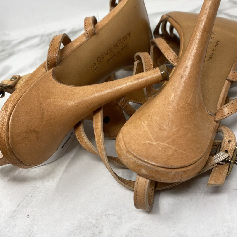 GIVENCHY WOMEN'S HEELS camel 9/39