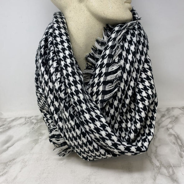 WOMEN'S SCARF/SHAWL black white