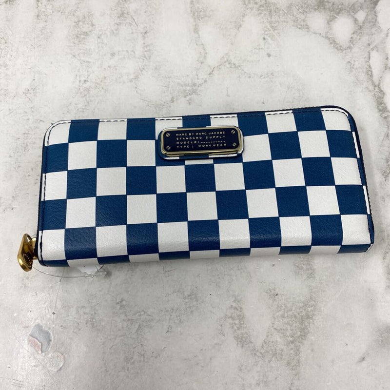 MARC by marc jacobs WOMEN'S WALLET/WRISTLET blue white